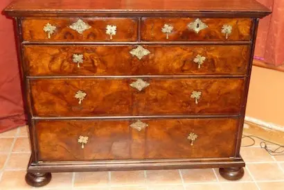 Furniture_Antique_Restoration